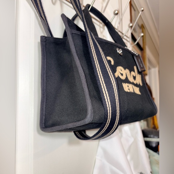 COACH Cargo Tote 26 Black Canvas Crossbody Bag - Excellent Condition - Picture 3 of 14